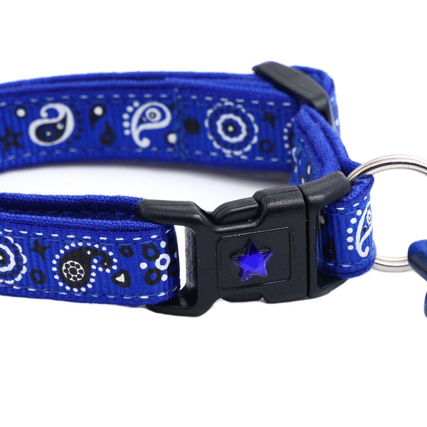 Bandana Cat Collar - Dark Blue Bandana Paisley - Safety Breakaway - B57D81