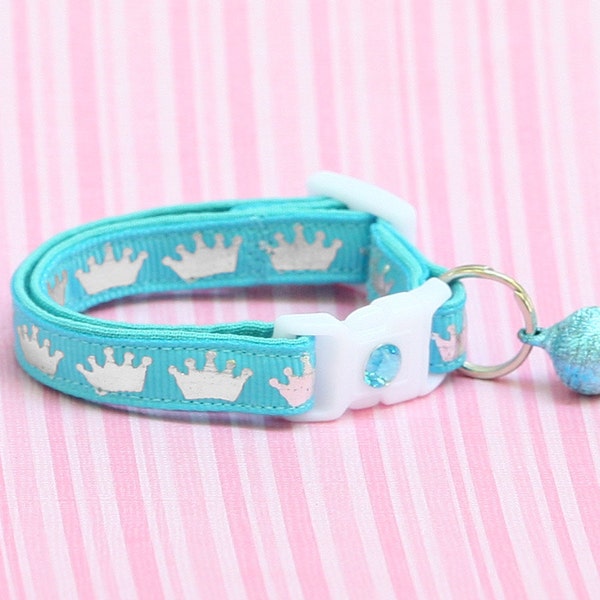 Crown Cat Collar - Shining Silver Princess Crowns on Turquoise - Kitten or Large Size