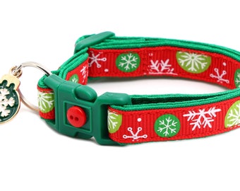 Winter Cat Collar -Snowflake Bubbles on Red - Breakaway Safety - B15D24