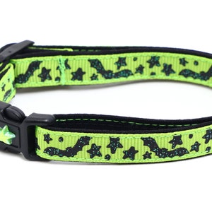 Halloween Cat Collar Spooky Bats and Stars on Green Breakaway Safety B59D137 image 5
