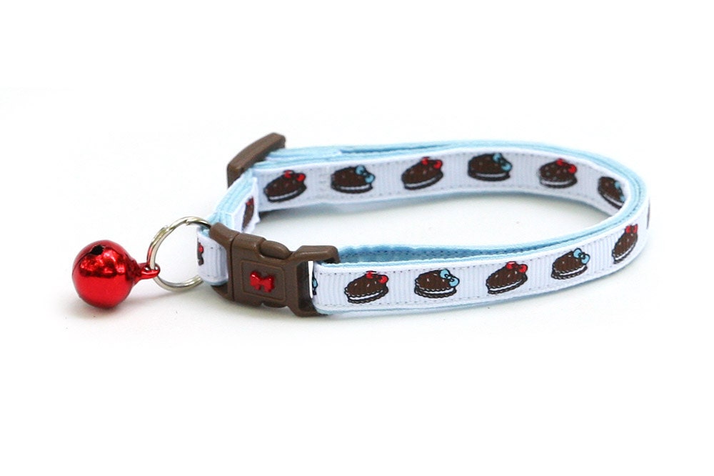 large cat collar size