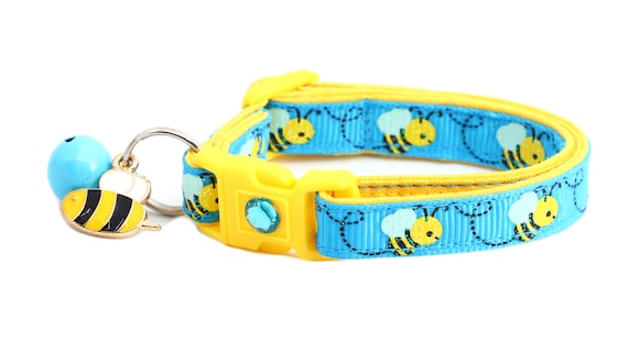 Honey Bee Cat Collar Honey Bees on Blue Breakaway Safety B8D66 Etsy New Zealand