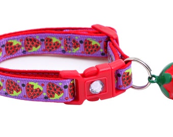 Strawberry Cat Collar - Strawberries on Purple - Breakaway Safety - B145D21