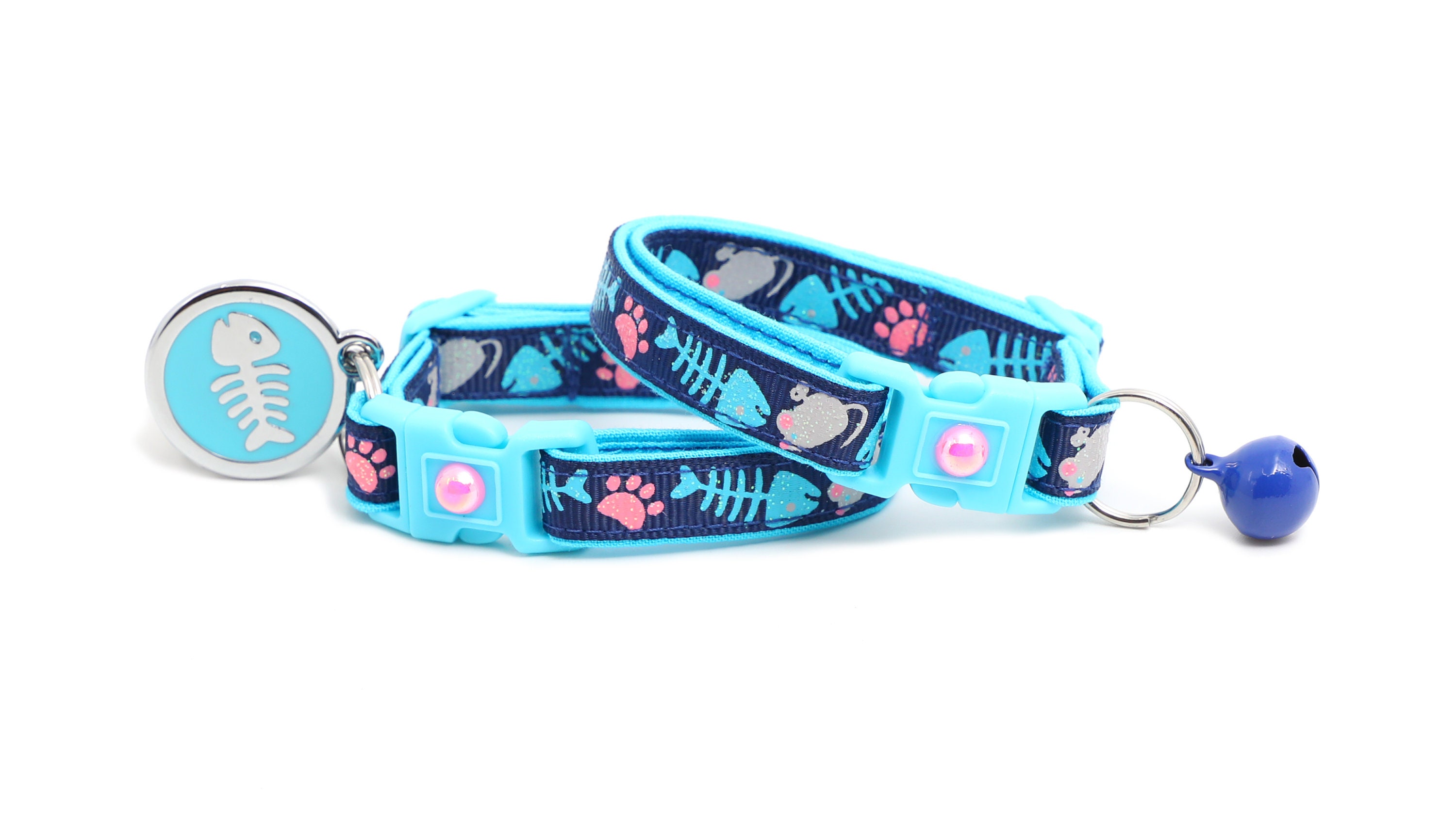Photo inspiration: Picture Idea: Paw Print Cat Collar Kit Caboodle On Navy Breakaway Cat