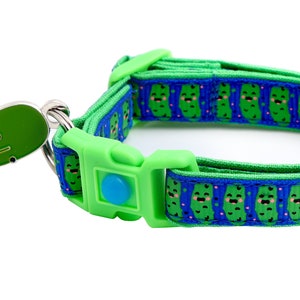 Pickle Cat Collar - Pickles on Royal Blue - Breakaway Safety - Customized Charm B30D56