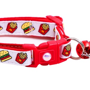 Cheeseburger Cat Collar Burgers and Fries on White Breakaway Safety B23D273 Both Charm and Bell