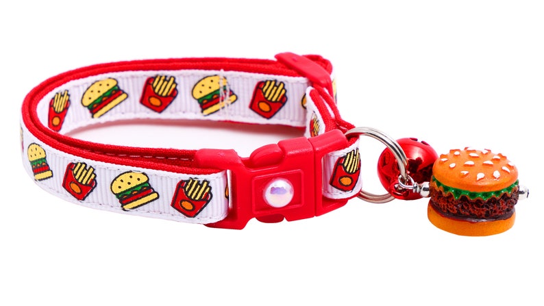 Cheeseburger Cat Collar Burgers and Fries on White Breakaway Safety B23D273 Both Charm and Bell