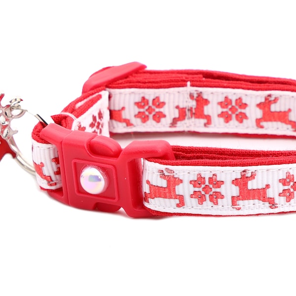 Christmas Cat Collar - Fair Isle Reindeer on White - Breakaway Safety - B101D46