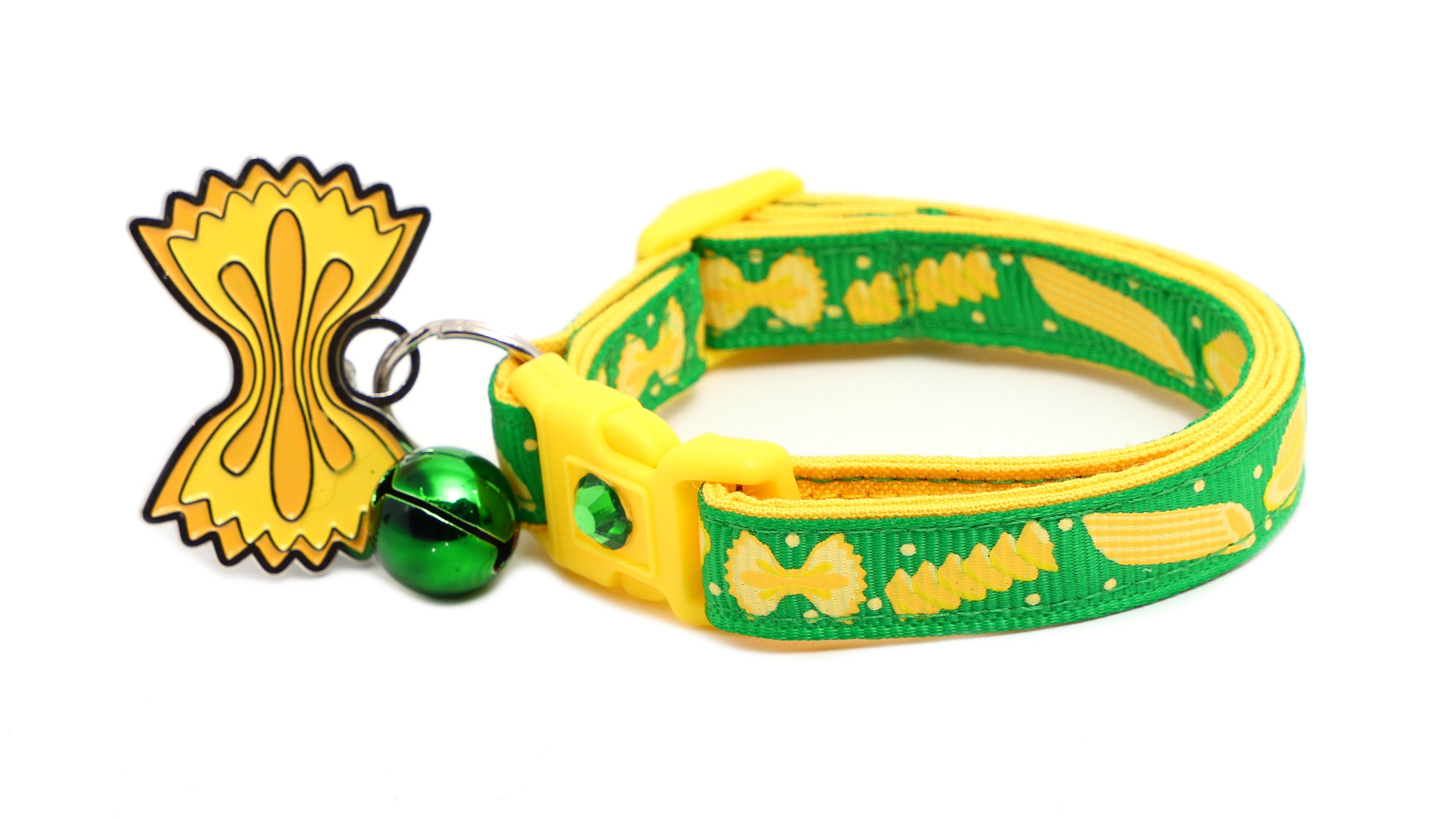 Noodle Cat Collar - Pasta on Green - Matching ID Tag - Safety - Breakaway - B62D207