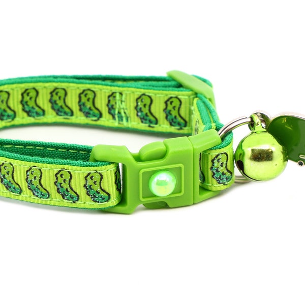 Pickle Cat Collar - Pickles on Green - Breakaway Safety - B81D56