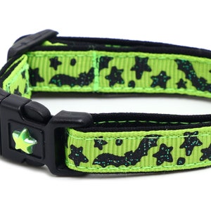 Halloween Cat Collar Spooky Bats and Stars on Green Breakaway Safety B59D137 None