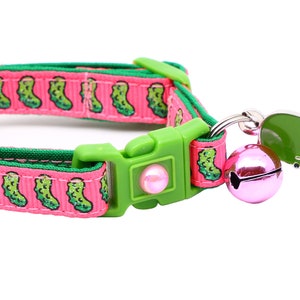 Pickle Cat Collar - Pickles on Pink - Breakaway Safety - B27D56