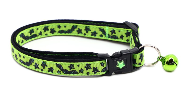 Halloween Cat Collar Spooky Bats and Stars on Green Breakaway Safety B59D137 image 3