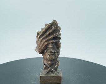 Creative Abstract Face Sculpture Inspired by The Silent Thinker