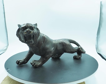 Grotesque Bronze Copper Roaring Tiger Figurine, Ferocious Antique Tiger Ornament