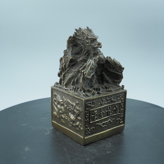 Copper Chinese Emperor Nine-dragon Jade Seal Figurine: Imperial