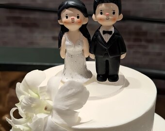 Custom Clay Wedding Cake Topper – Handmade Bride and Groom Figurine