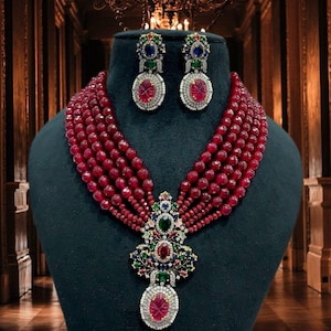 Jewelry ,Indian Choker Indian Wedding Choker, Sabyasachi Jewelry, Sabyasachi Kundan Necklace Emerald Inspired Choker Necklace. giftitemshop