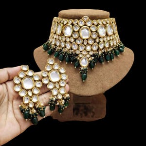 Luxury Kundan Choker Necklace Set with Dark Green Beads Sabyasachi designer kundan set, green kundan bridal set, kundan bridal necklace set,