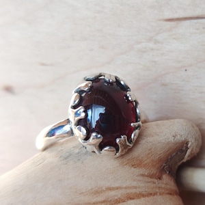 925 silver ring with garnet