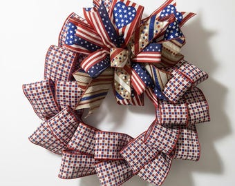 Couronne de ruban patriotique | Porte d'entrée rouge blanc bleu étoiles rayures | Décoration d'été Americana pour le jour de l'indépendance