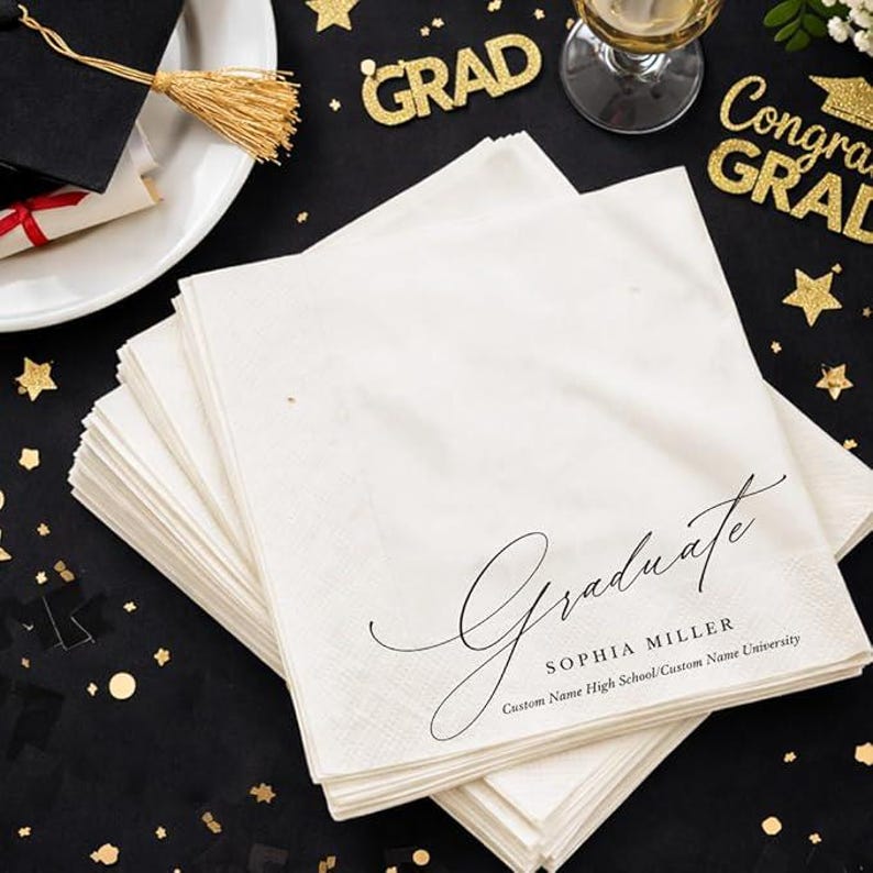 Graduation Napkins Class of 2026, Cocktail Party Decor bild 3