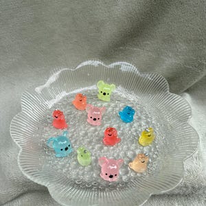 Scalloped pressed glass bowl • Bubble pattern • Clear vintage glass • 19x4 cm • 7.5x1.6 in • Midcentury retro serving dish