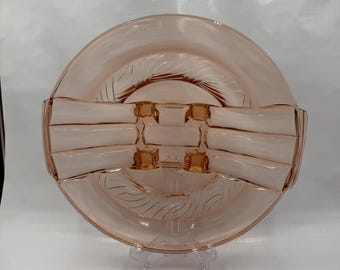 ピンク色のプレスガラス製ボウル、ヴァルター＆ゾーネ社製、1937年、アールデコ様式、オリエント、高さ32cm