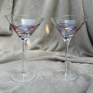 Dita Von Teese Cocktail Glass: Elegant Designs for Glamorous Nights 2 Dita Von Teese Cocktail Glass: Elegant Designs for Glamorous Nights