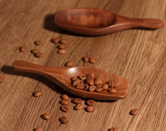 Personalized Walnut Coffee Bean Scoop – Custom Engraved Wooden Measuring Spoon for Coffee, Tea & Spices – Barista Gift, Eco Friendly