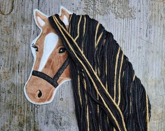 Horse Bella with blaze and halter, INSTANT DOWNLOAD, embroidery file, embroidery design
