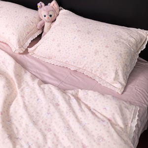 Cute Animal Floral Bedding Set, Cream Cottagecore Comforter Cover, Soft Kawaii Girly Bedroom Decor