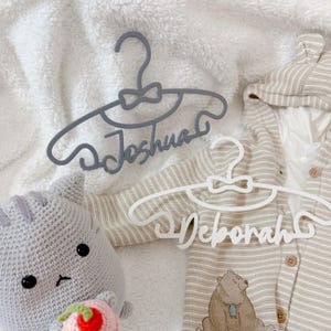 Personalised Baby Clothes Hanger - Baby Shower Gift - Newborn Gift - Baby Outfit - Baby Photoshoot