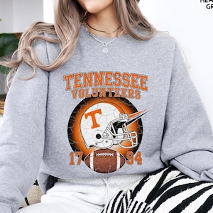 Tennessee Football Vintage 90s T-shirt, Tennessee Graphic Tee, Sport Shirts, Tennessee T-shirt, Tennessee Volunteers Gift Tennessee Game Day