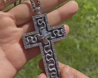 Thanos Titan Cross Necklace with Secret Compartment – Squid 230 Geek Pendant Gift