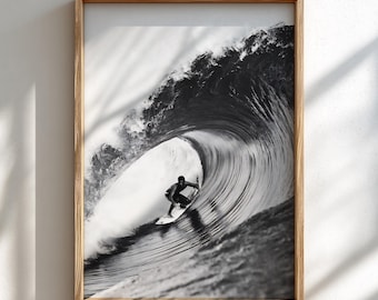 Póster de surfista montando una ola / Fotografía en blanco y negro / Arte mural vintage de surf / Decoración retro estilo de vida oceánico