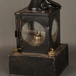 Antique Belton Railway Lamp | 1920s Vintage Metal Train Lantern | Collectable Railroad Memorabilia | Excellent Condition
