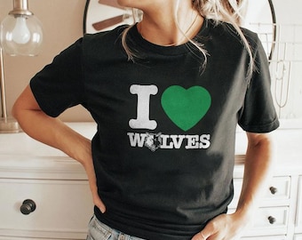 I Heart Wolves Shirt