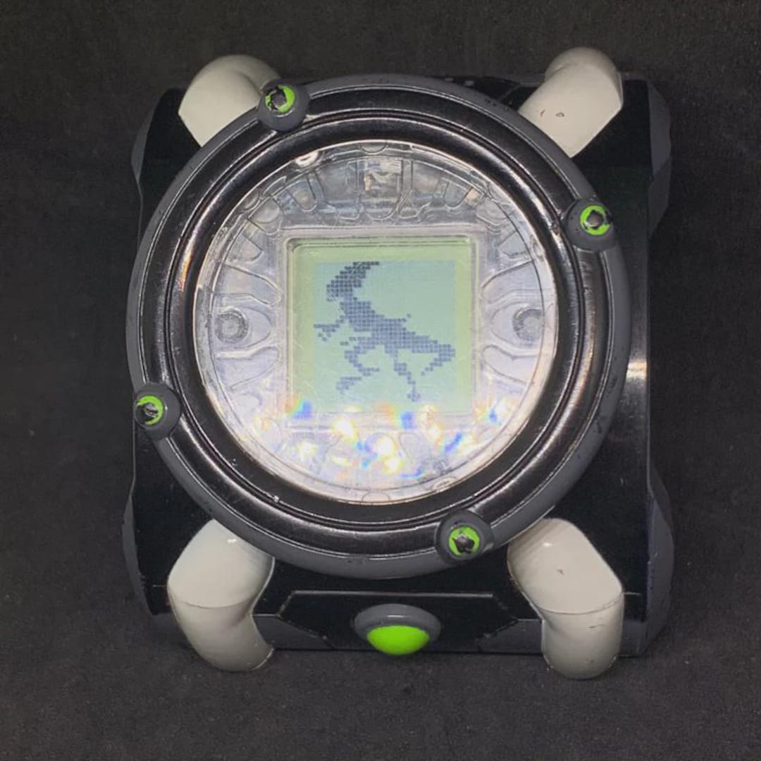 Ben10 Omnitrix Deluxe Montre Ben 10 électronique Sons & Phrases En Francais Neuf