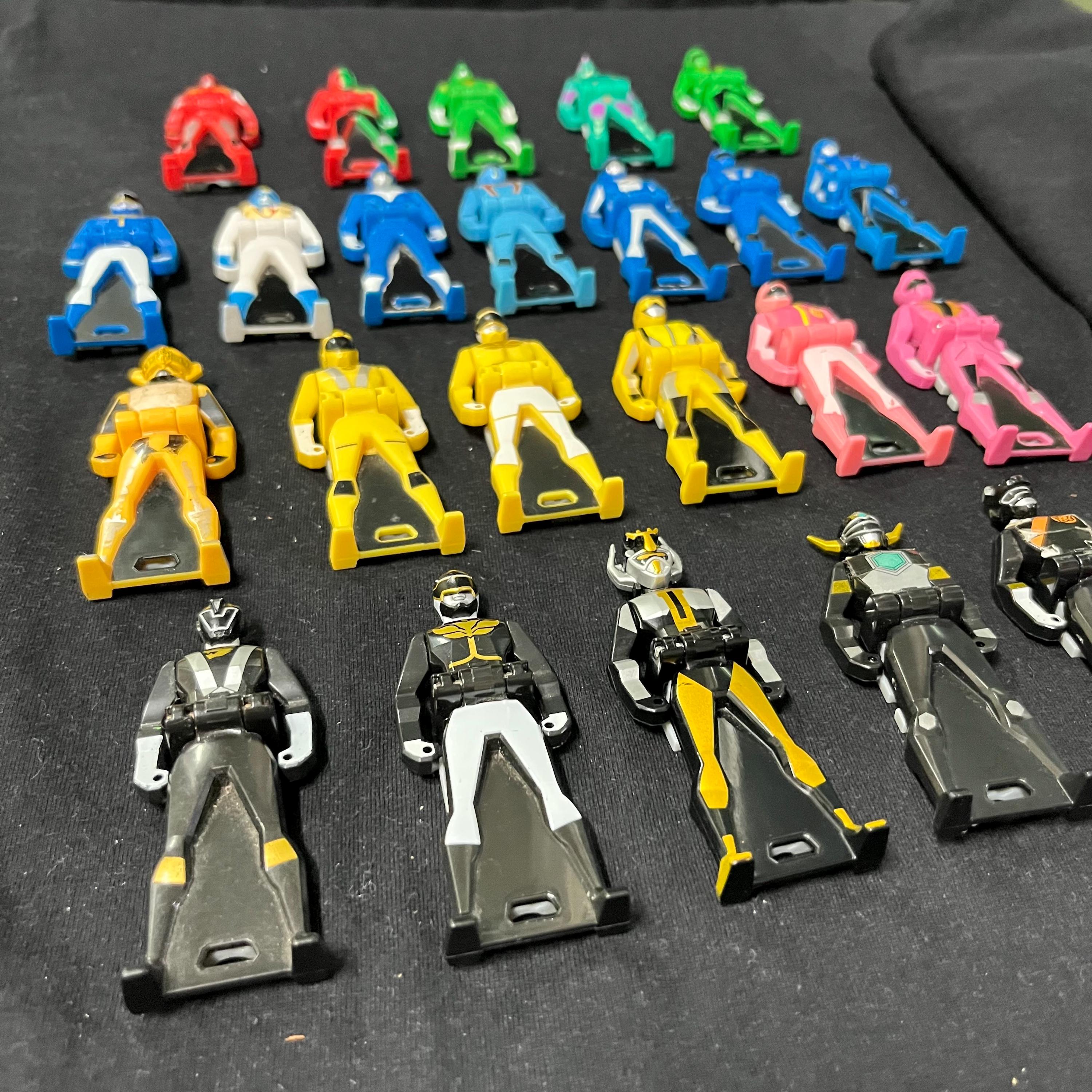 You're a Ranger have the key to all previous Rangers. Which key are you  using the most? : r/powerrangers, image size:3000x3000