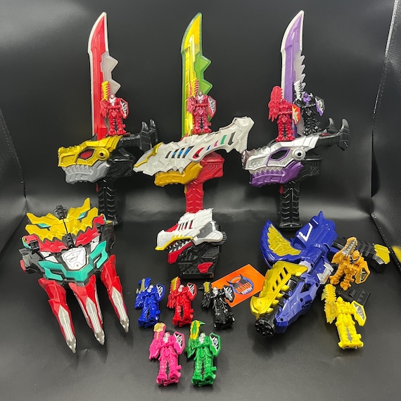 Power Rangers Dino Fury | Dino Fury Morpher | Chromafury Saber