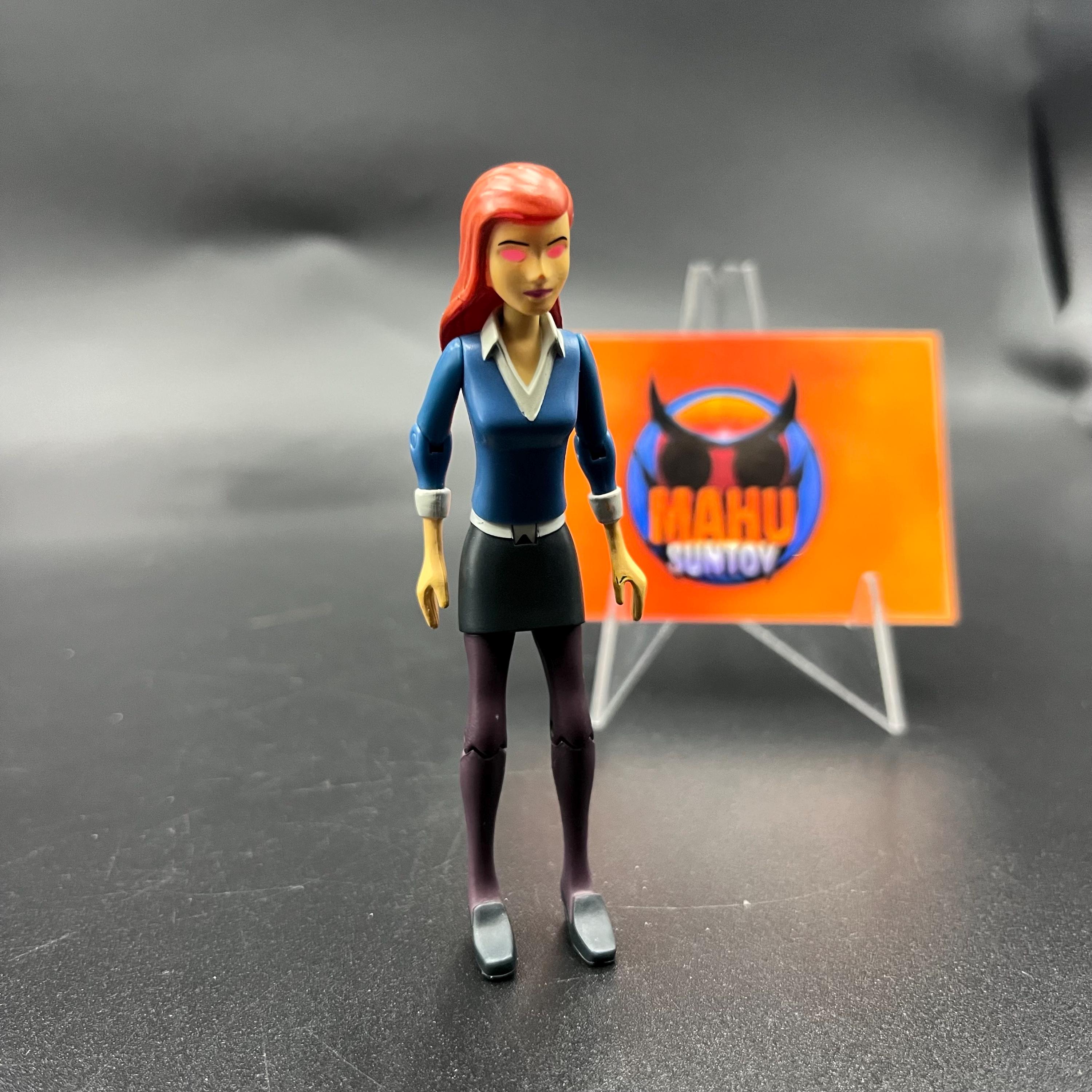 Gwen Tennyson Figure - Etsy