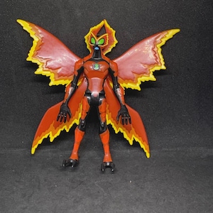 Action Figure | Ultimate Big Chill | Ben10 Ultimate alien