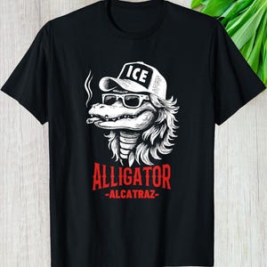 Alligator Funny Shirt, 2025 Custom Gift For Trump Supporters, Florida Everglades Hoodie Long Sleeve Alcatraz Vintage Graphic Tee Retro