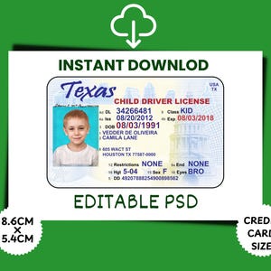 Puede incluir: Una plantilla de licencia de conducir para niños de Texas con una foto de un niño. La licencia incluye detalles como el número de licencia, la fecha de nacimiento y la fecha de vencimiento. La imagen también indica "EDITABLE PSD" y las dimensiones son 8,6 cm x 5,4 cm.