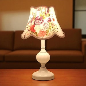 Vintage Floral Fabric Table Lamp: Shabby Chic Bedside Light