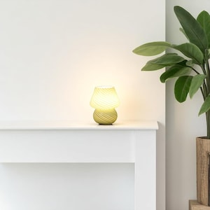 Swirl Glass Table Lamp – Soft Ambient Light for Bedroom, Living Room or Office – Cozy Minimalist Decor for Modern and Classic Interiors