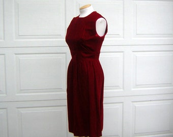 Vintage Red velvet Party Dress - 60s Simple and Classy - Small