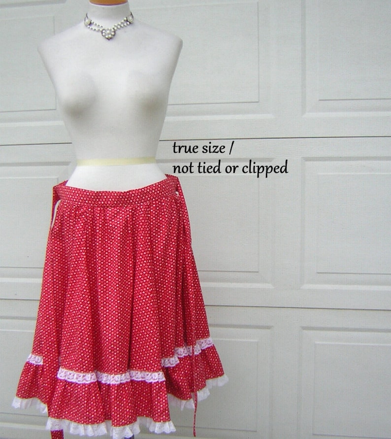Vintage FULL Skirt Fun Twirly Girl Ruffles Red Cotton Valentine Hearts /& Floral Calico LWaist 33