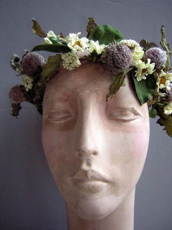 Handmade Daisy Clover Floral Crown: Country Bride Headpiece  display picture 3